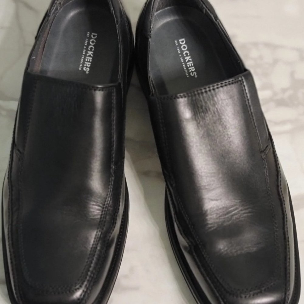Men's Dockers size 10 black